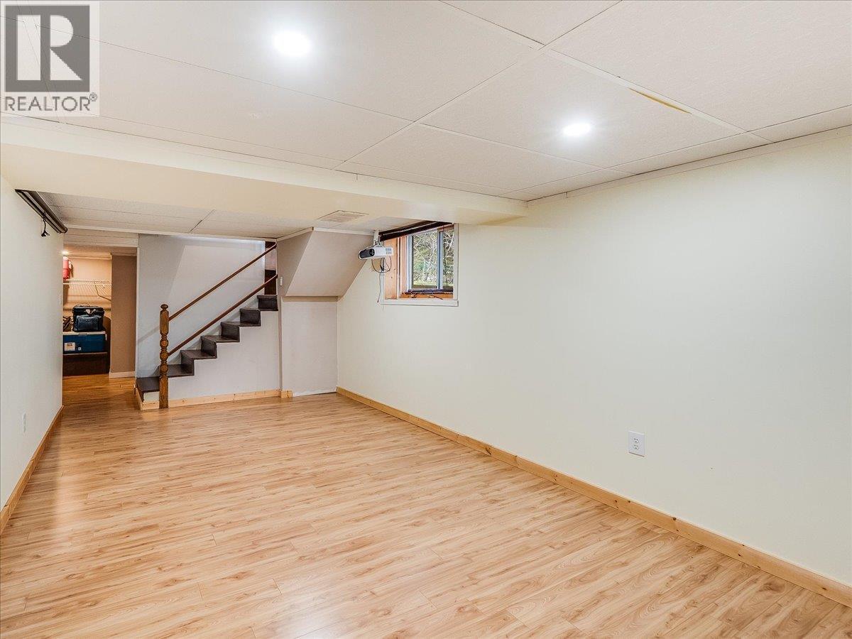 2399 Tenth Avenue, Trail