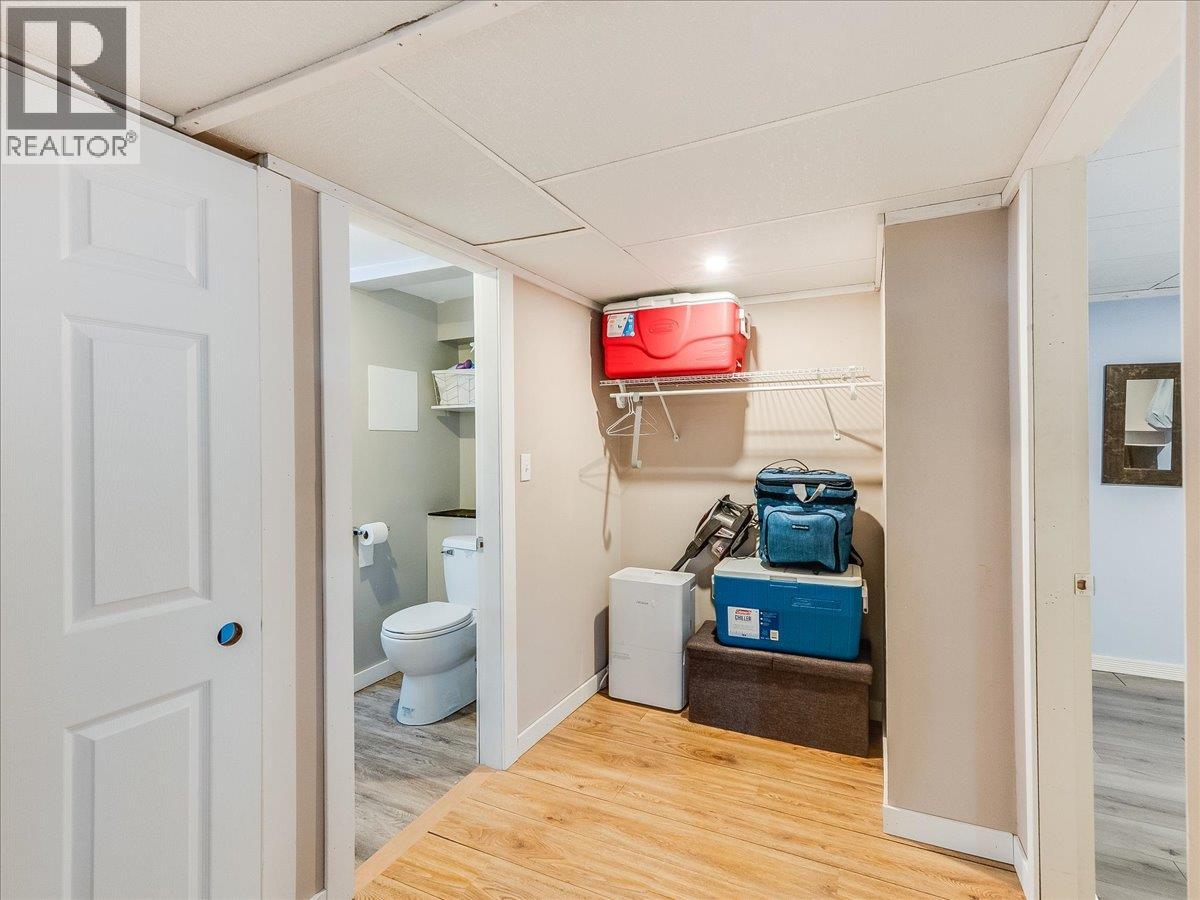 2399 Tenth Avenue, Trail