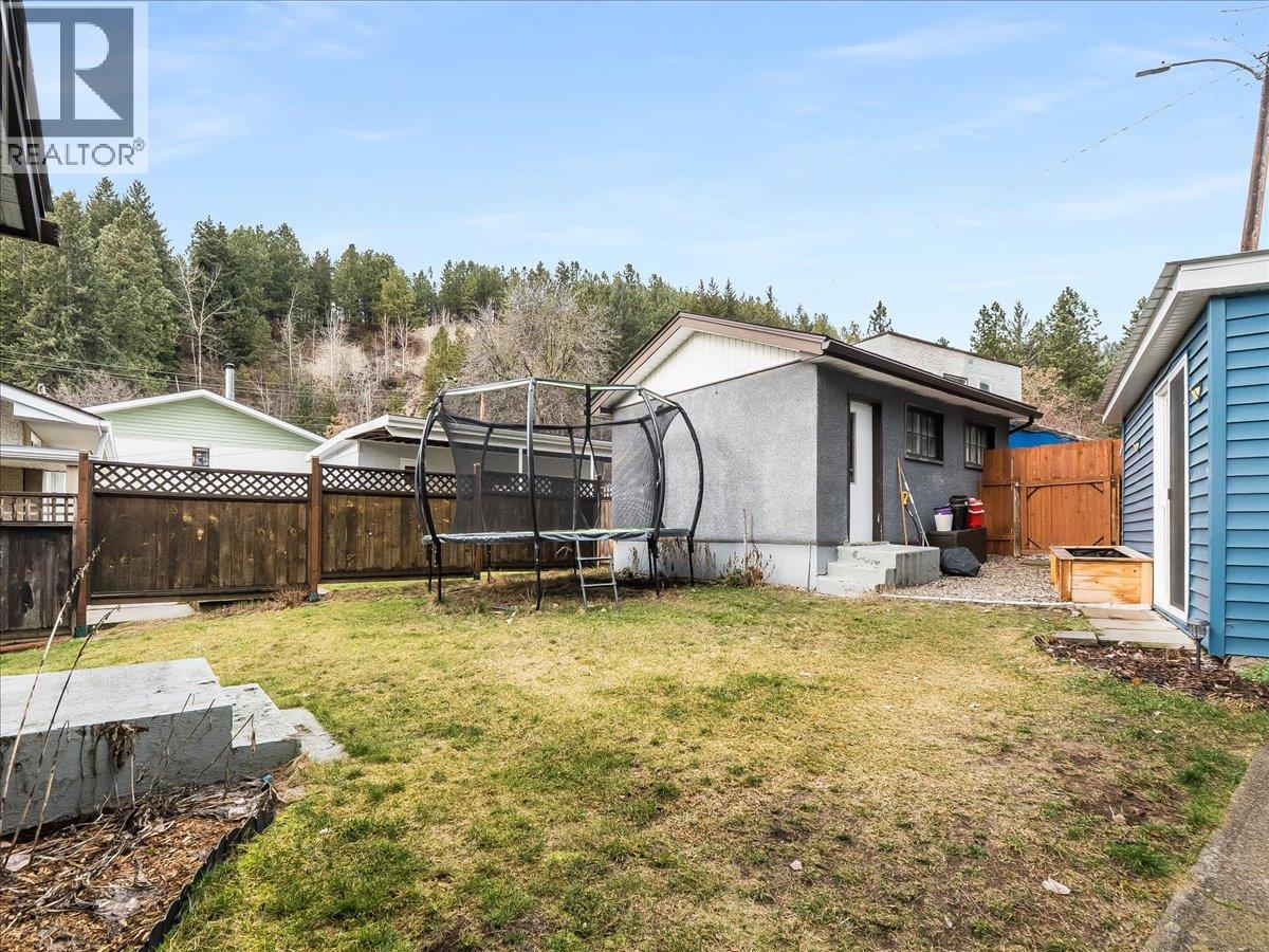 2399 Tenth Avenue, Trail