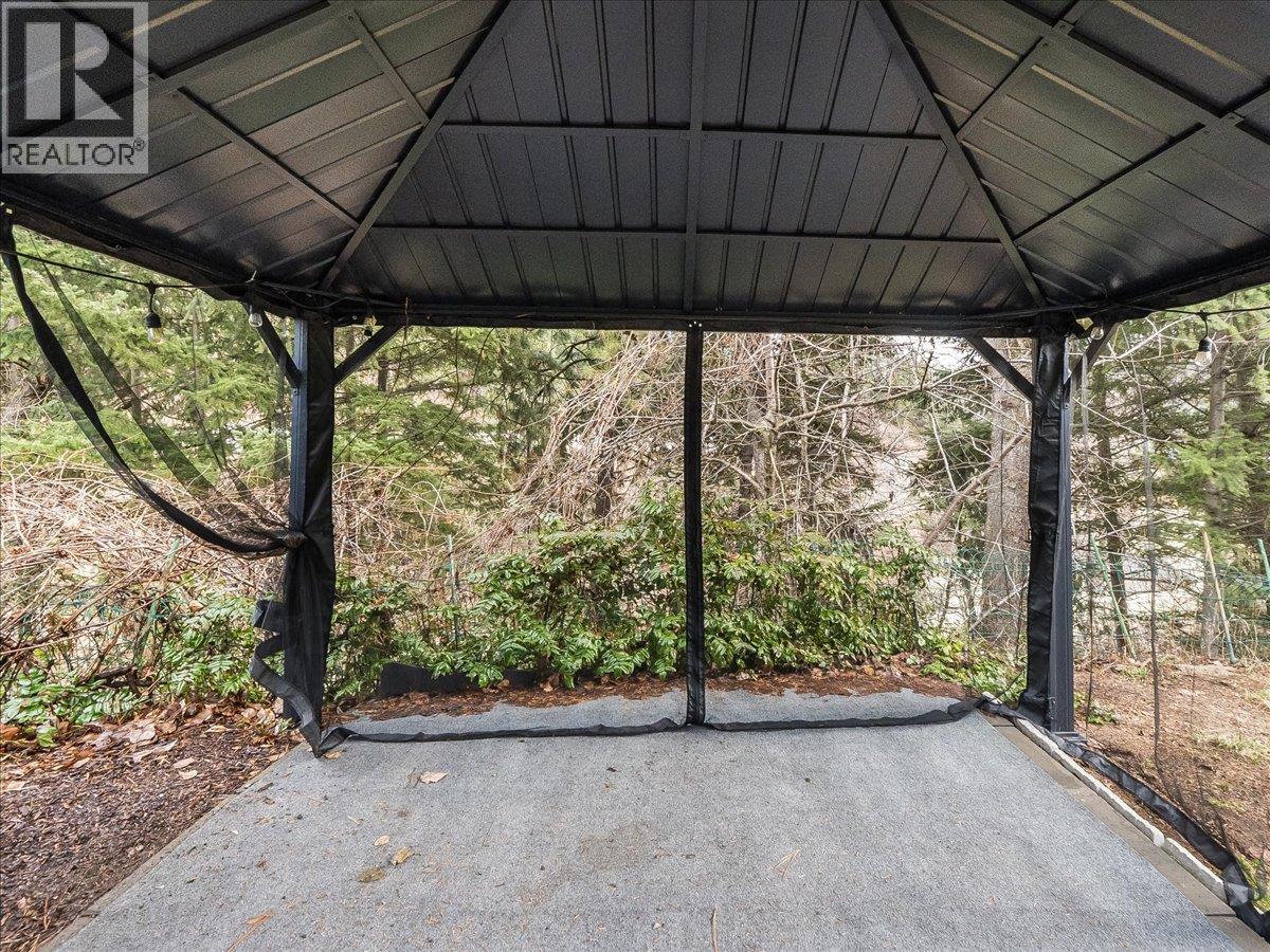 2399 Tenth Avenue, Trail