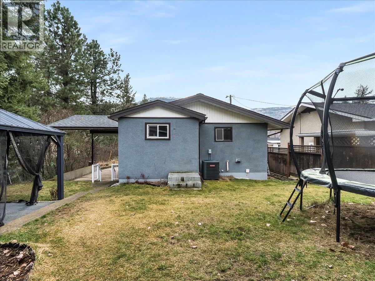 2399 Tenth Avenue, Trail