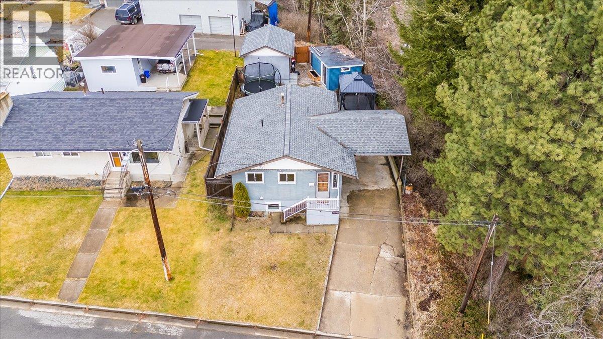 2399 Tenth Avenue, Trail