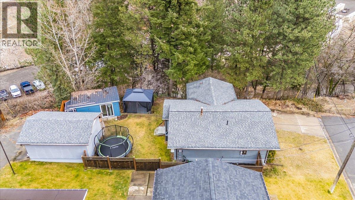 2399 Tenth Avenue, Trail