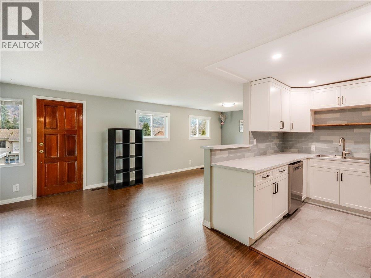 2399 Tenth Avenue, Trail