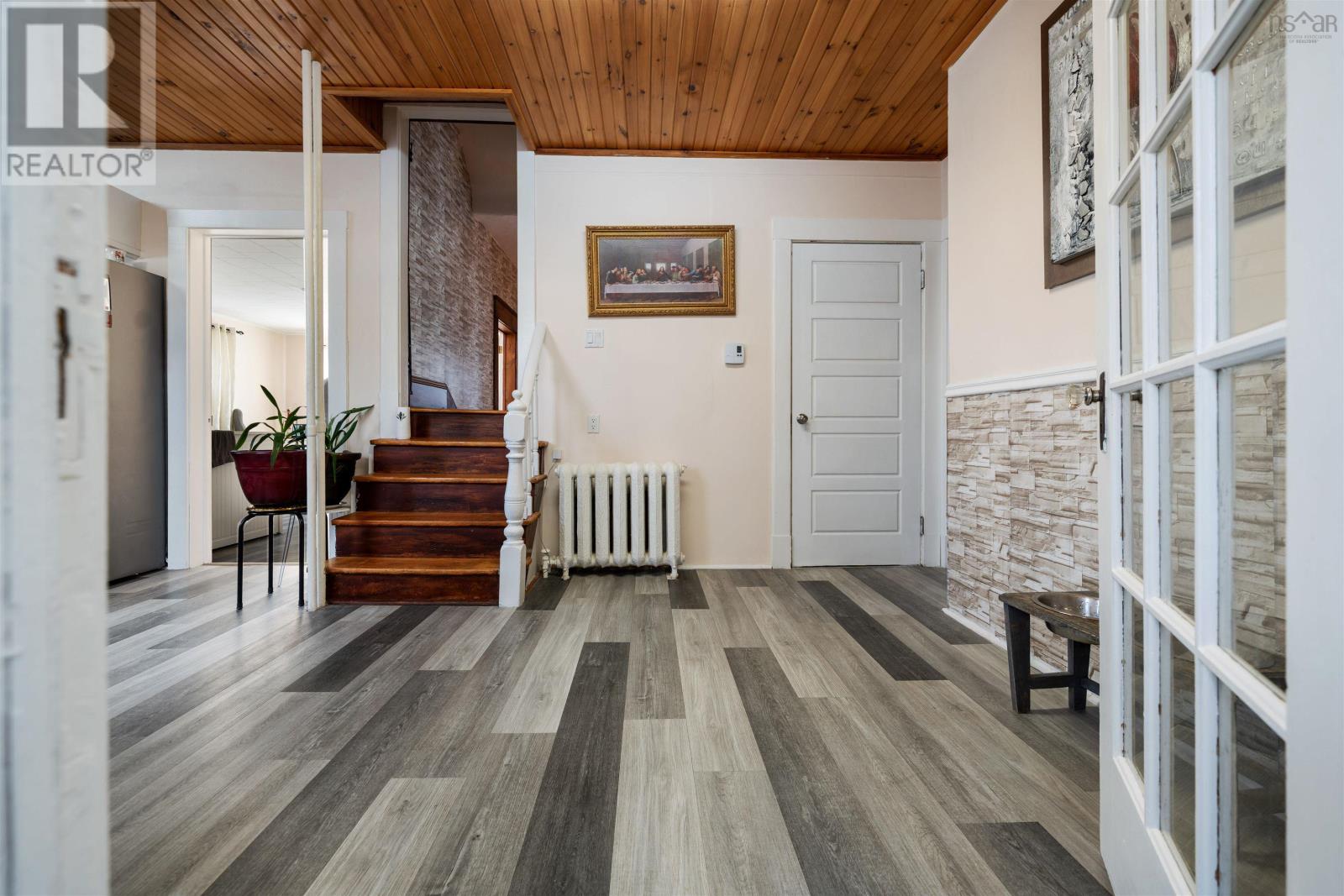 Property 18 of 43 of 132 Almont Avenue