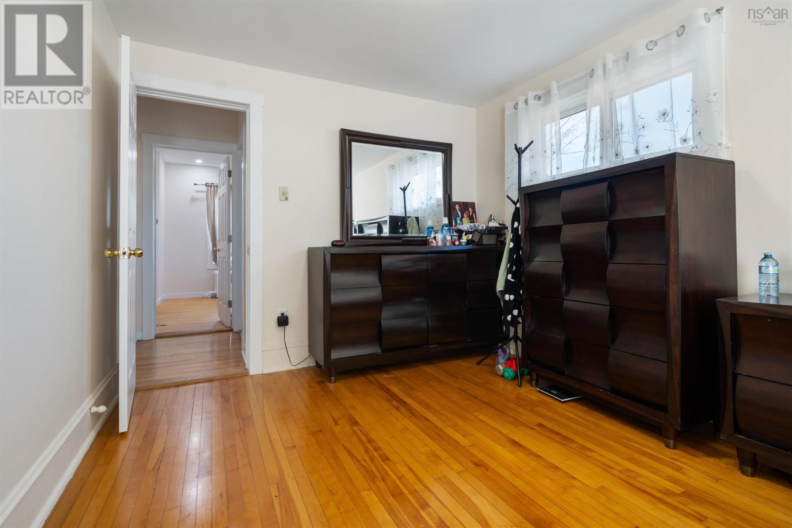 Property 31 of 43 of 132 Almont Avenue