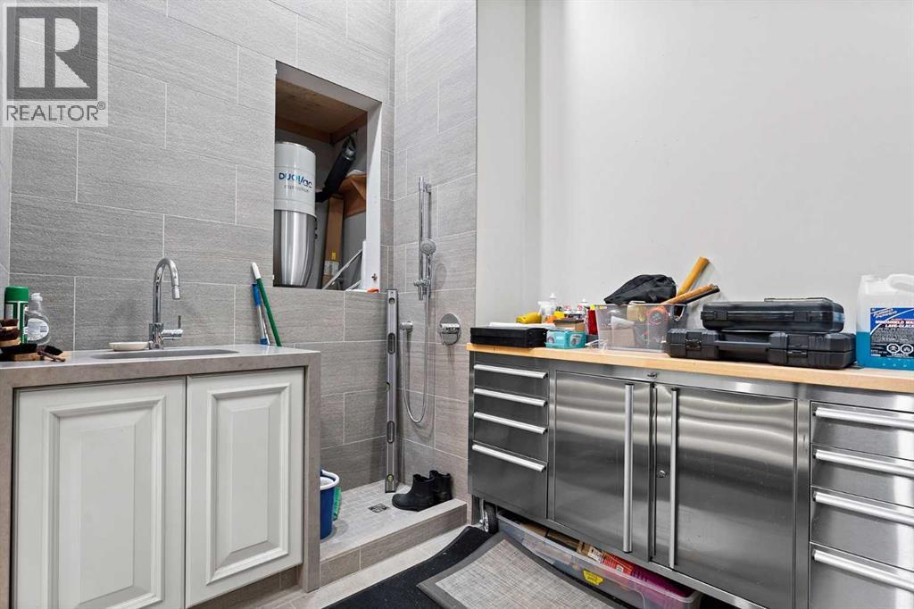 Single Family House Bungalow for Sale in  belaire Drive Bel-Aire Calgary 