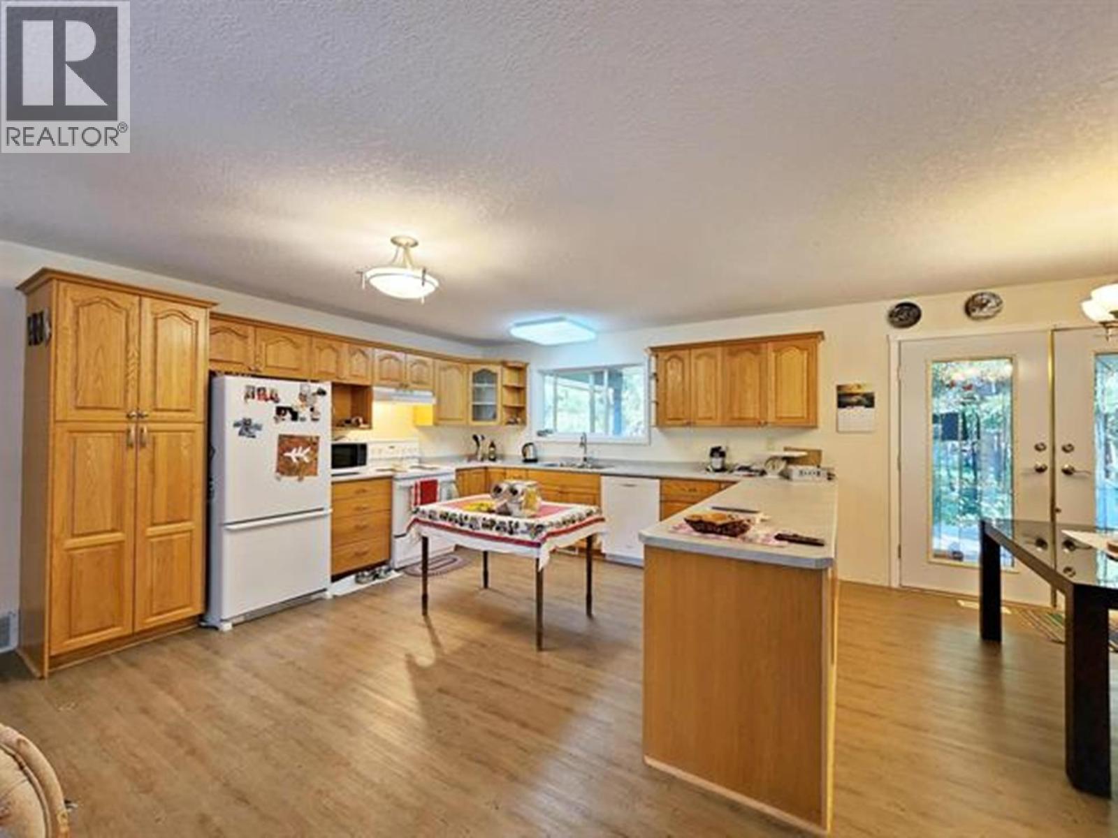 2711 ROBERTA ROAD - 3