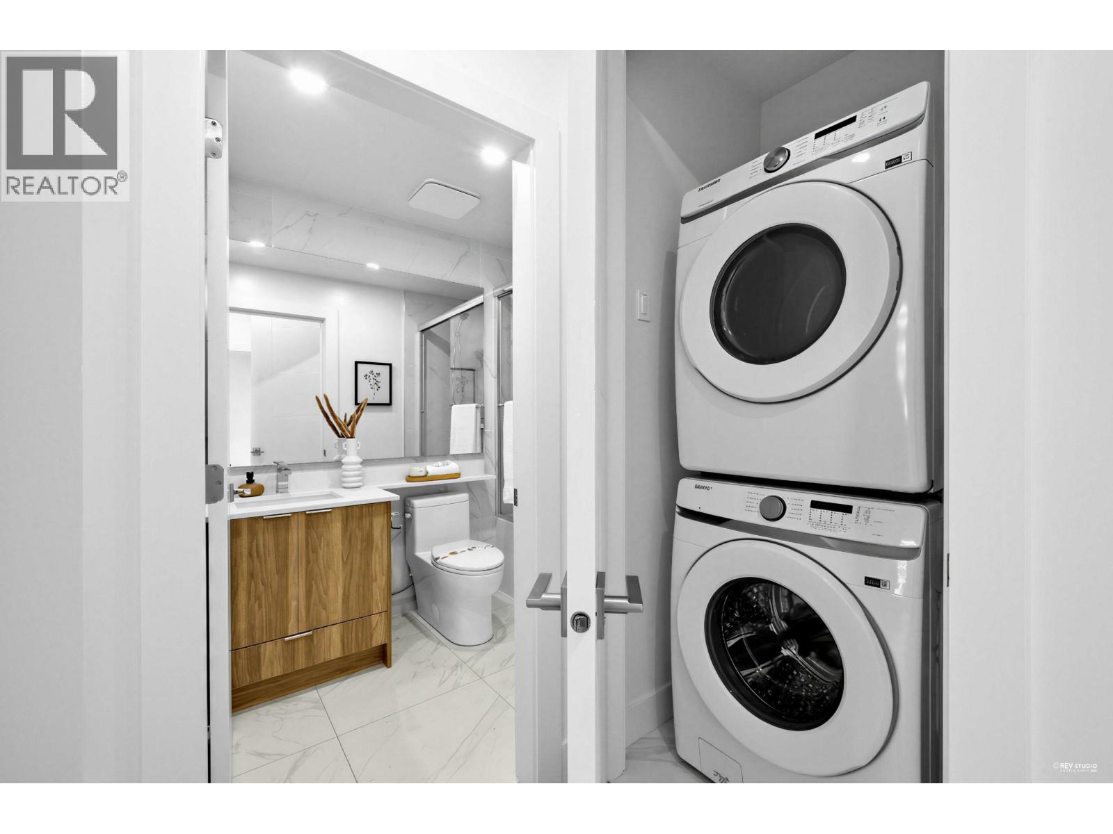 5605 RUMBLE STREET, Burnaby