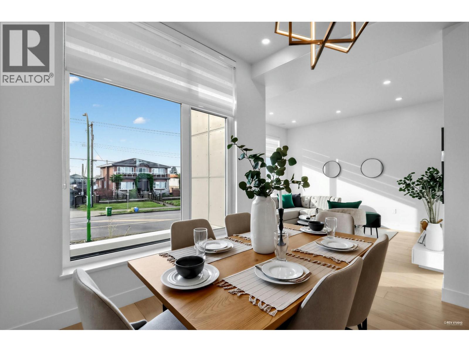 5605 RUMBLE STREET, Burnaby