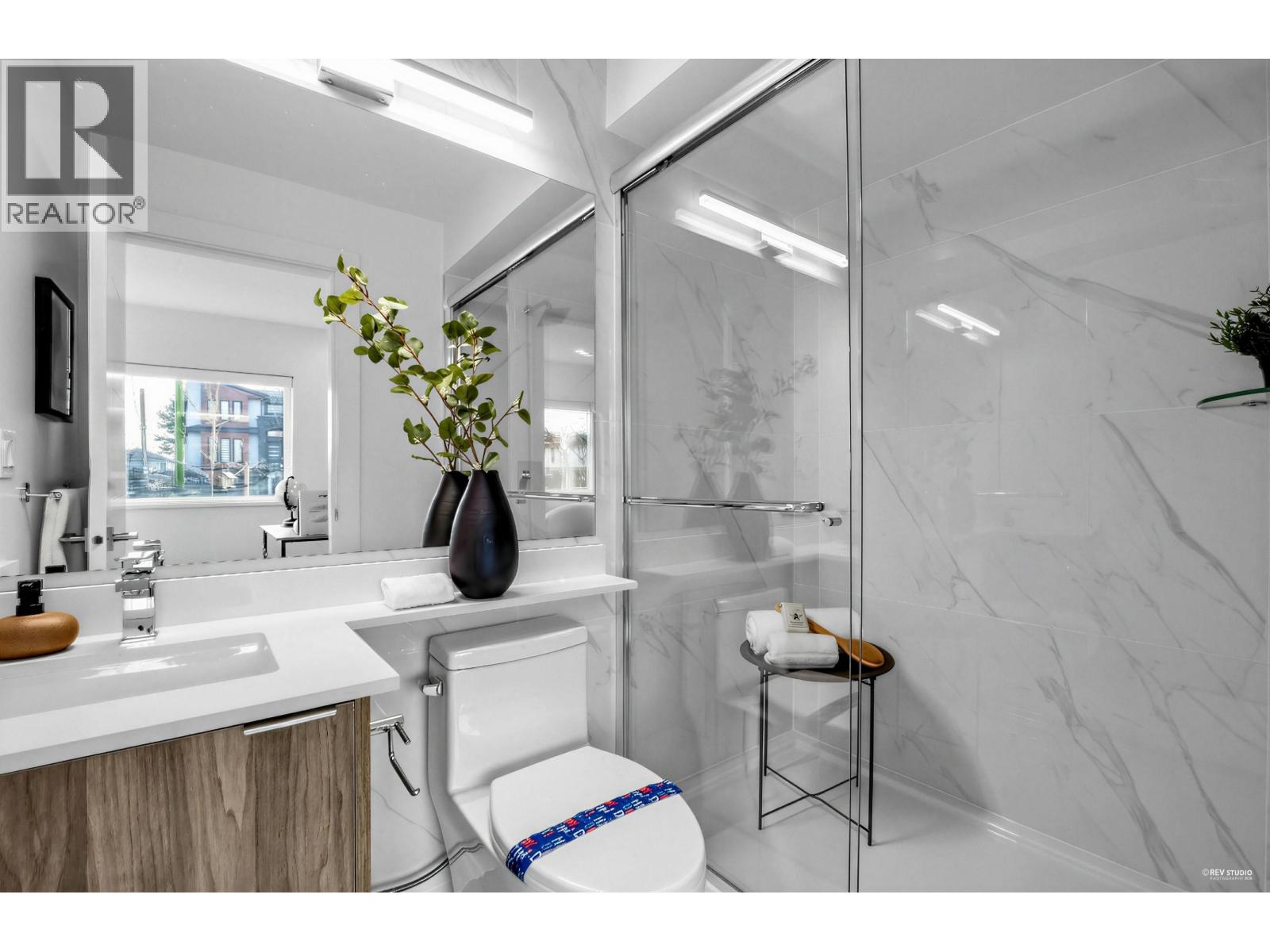 5605 RUMBLE STREET, Burnaby