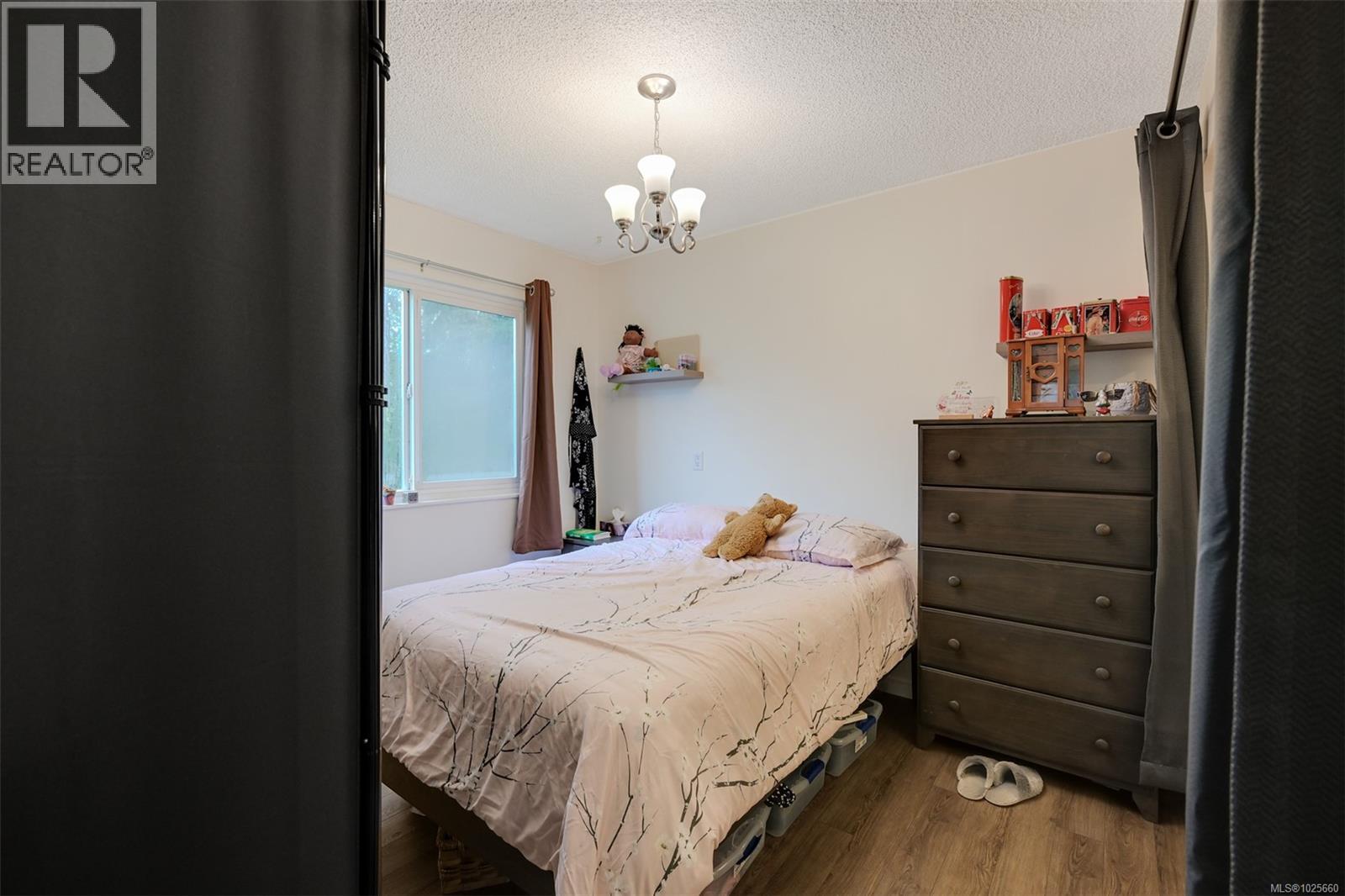 #203 625 ADMIRALS RD - 14