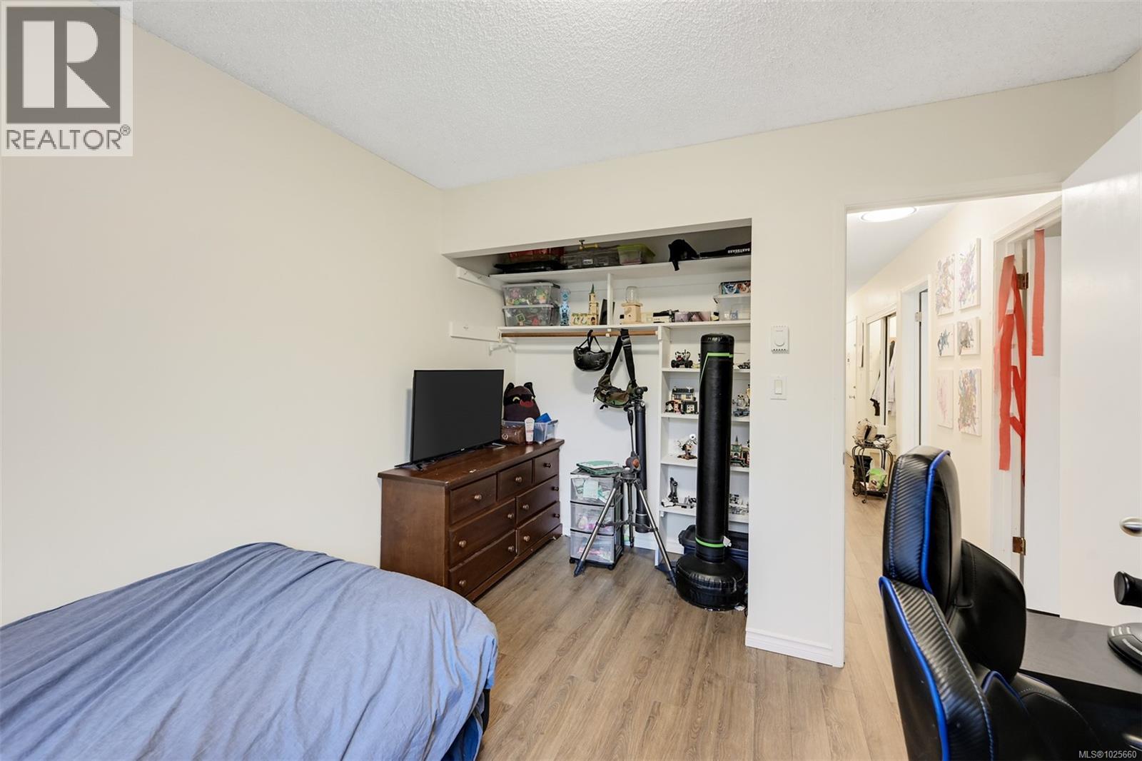 #203 625 Admirals Rd - 21