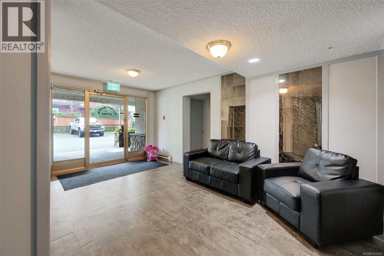 #203 625 ADMIRALS RD - 26