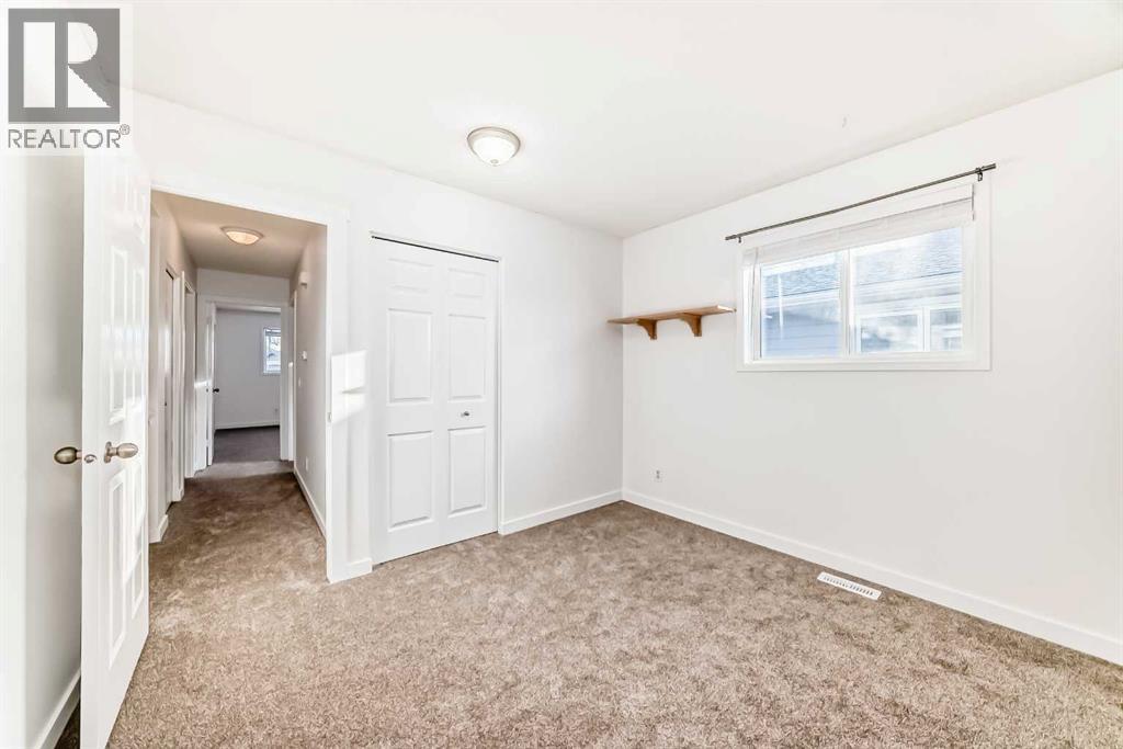 Single Family House 4 Level for Sale in  Shawbrooke Road SW Shawnessy Calgary 