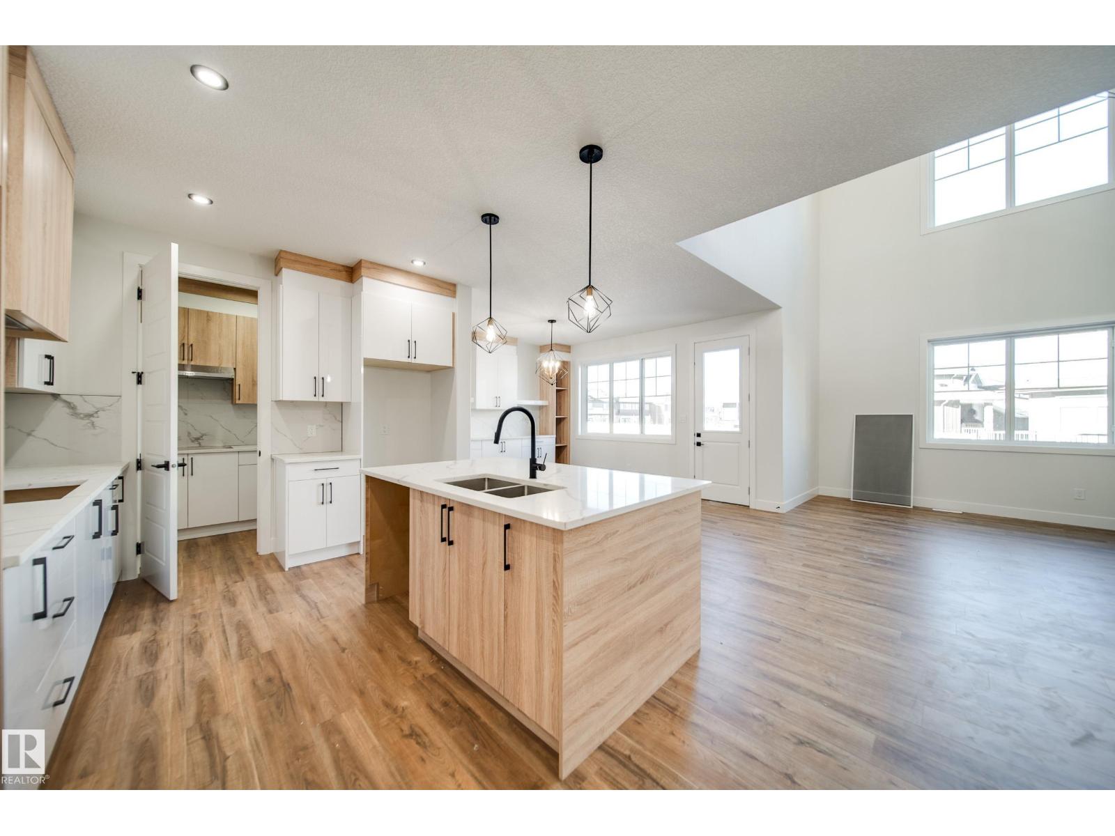 7156 177 AV NW - 11