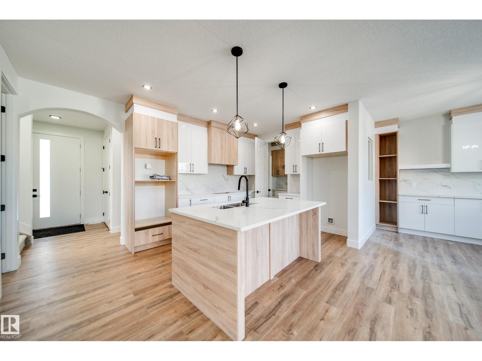 7156 177 AV NW - 12