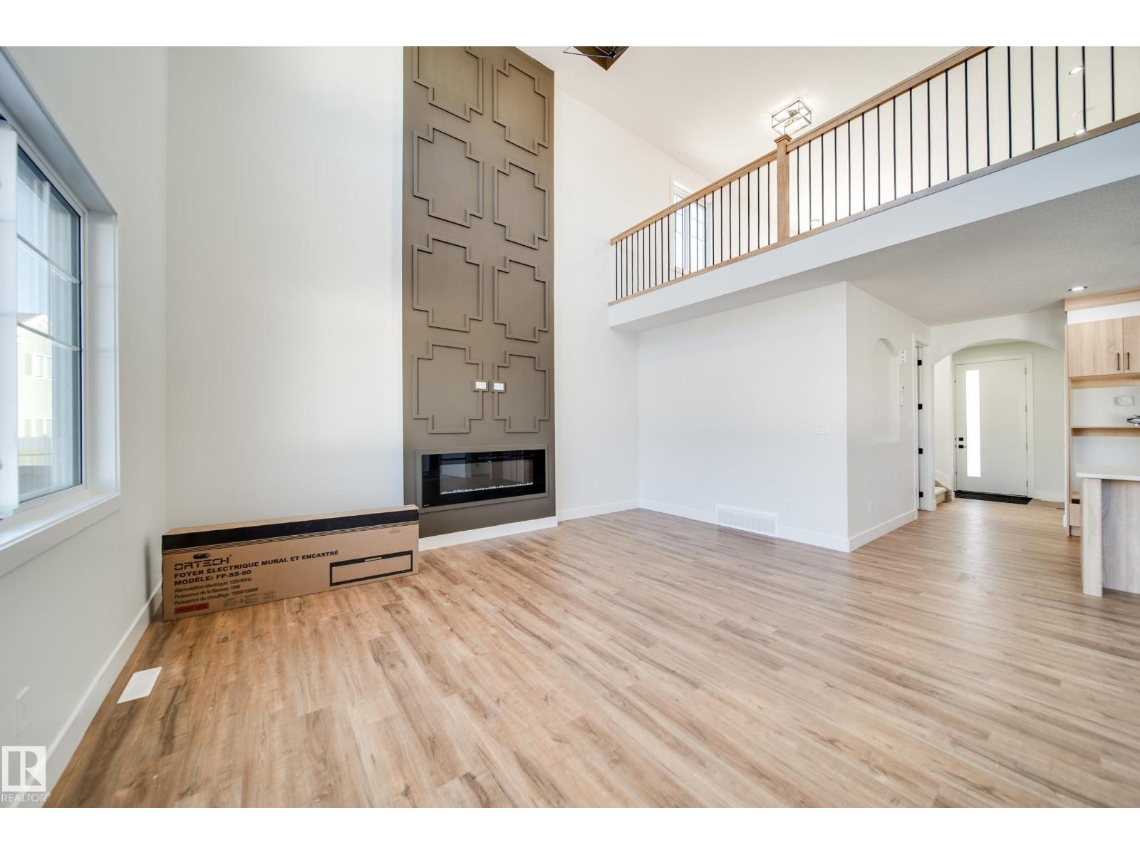 7156 177 AV NW - 16