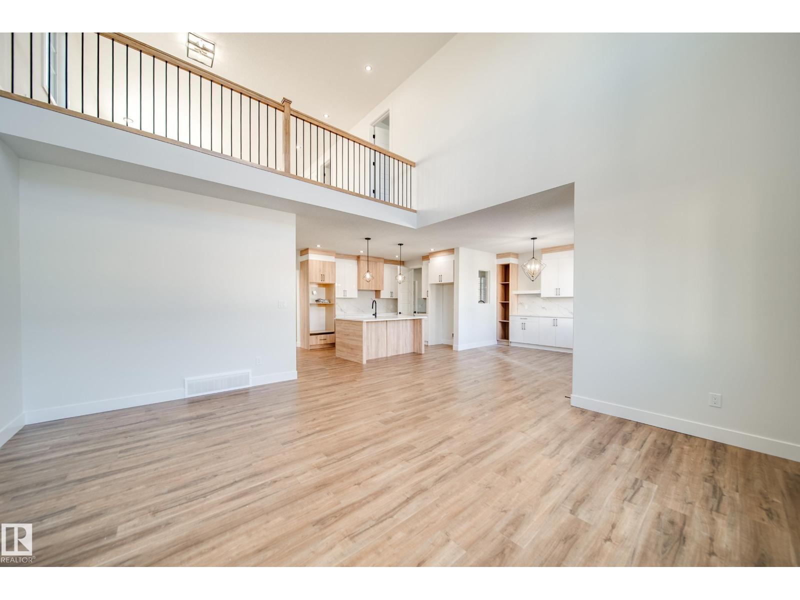 7156 177 AV NW - 17