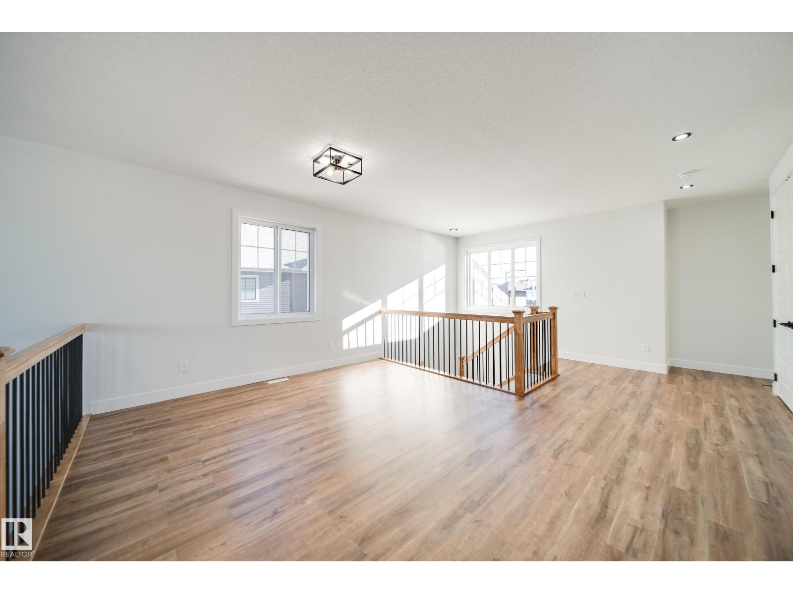 7156 177 AV NW - 20