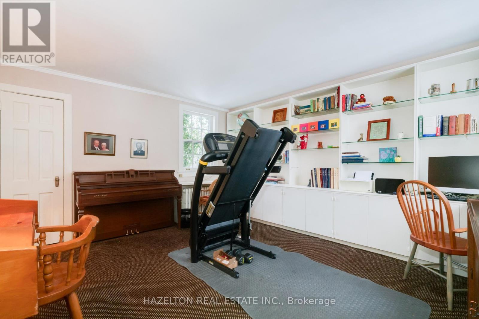 50 BUCKINGHAM AVENUE - 30