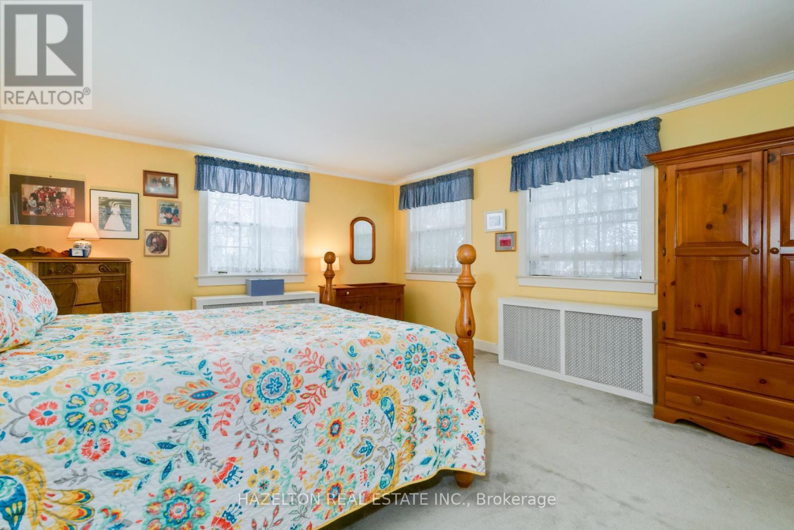 50 BUCKINGHAM AVENUE - 32