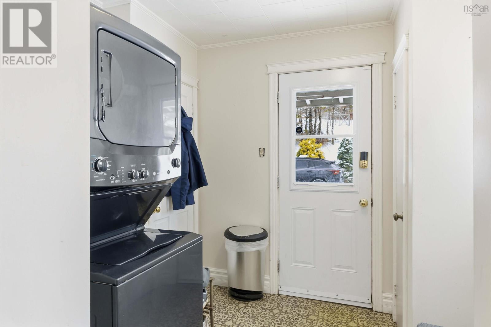 Property 10 of 21 of 722 Highway 1