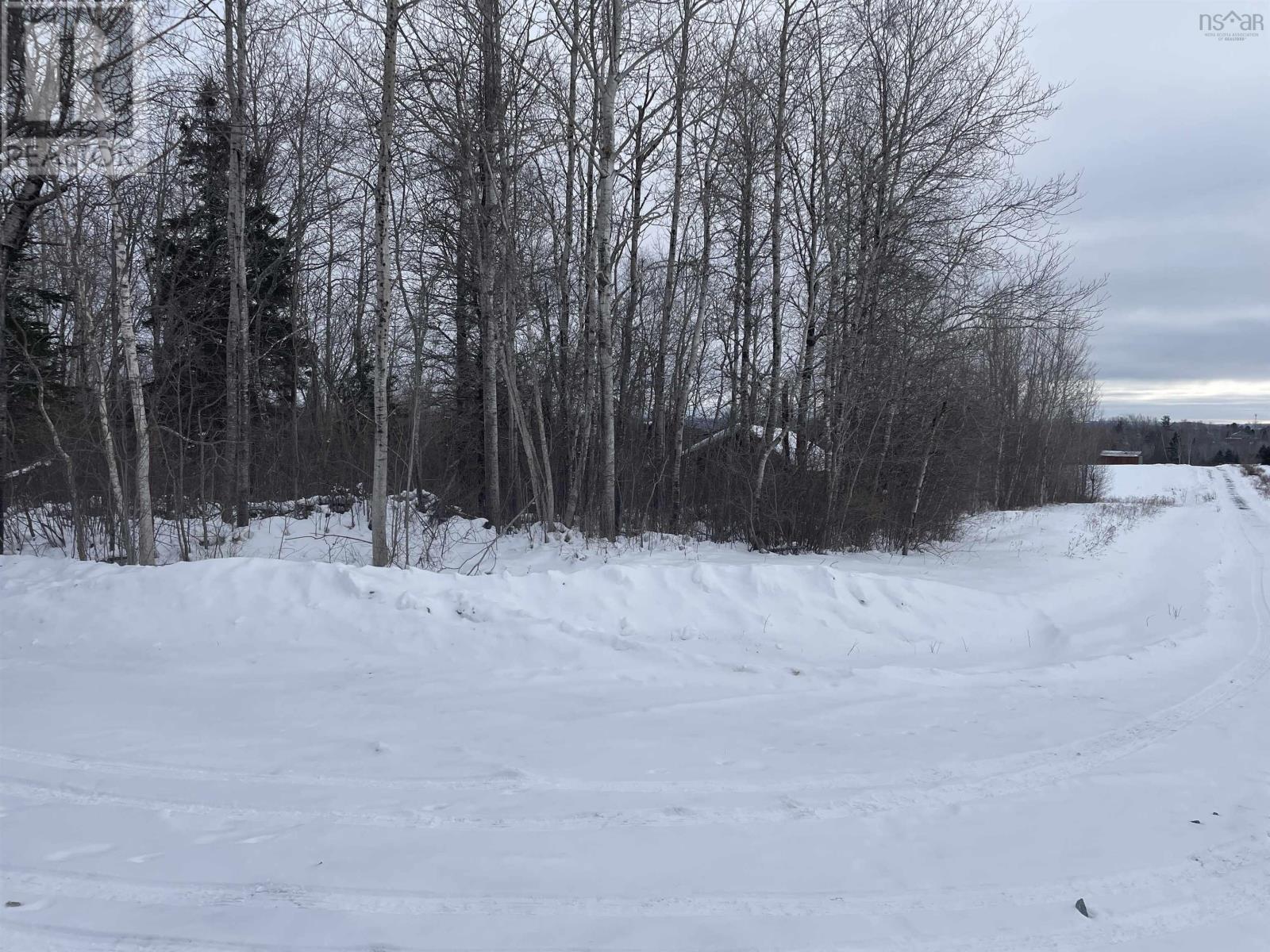 Property 5 of 8 of Highway 204