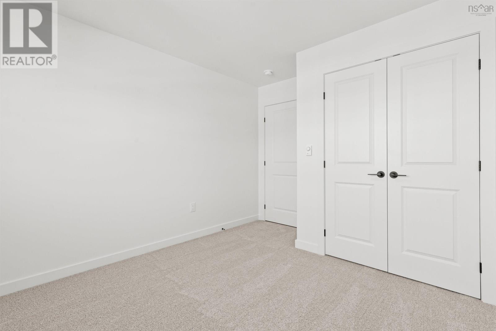 Property 23 of 39 of SMD-5A 42 Simona Drive