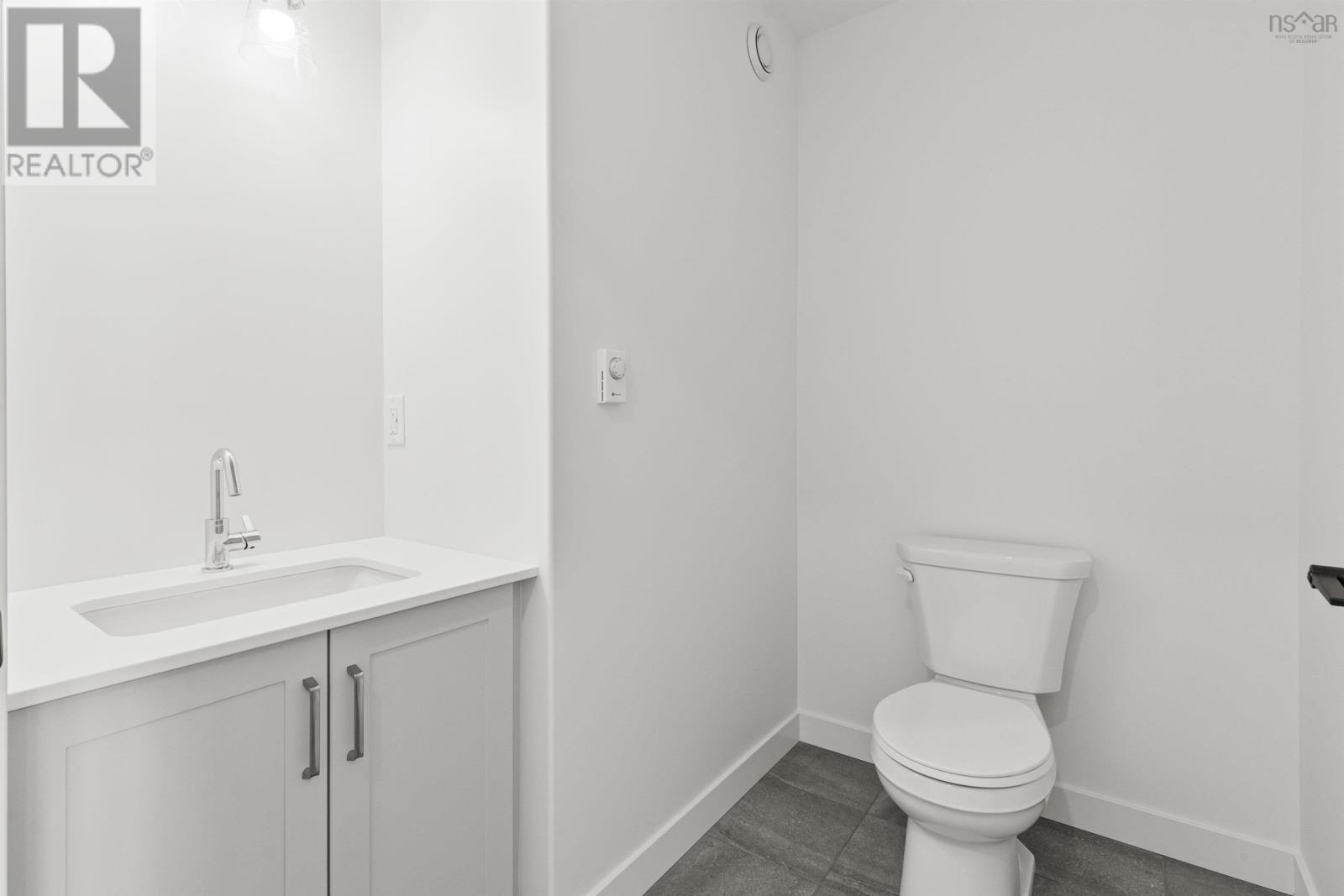 Property 27 of 39 of SMD-5A 42 Simona Drive