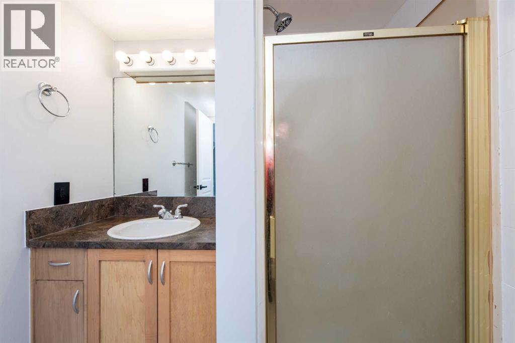 Single Family House 4 Level for Sale in  Martingrove Court NE Martindale Calgary 