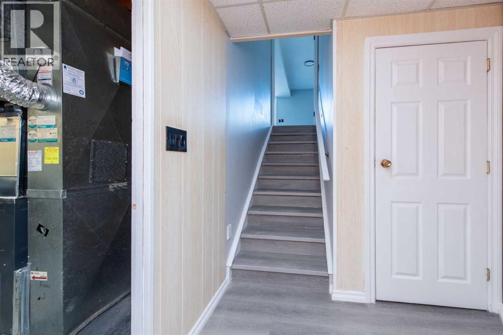 Single Family House 4 Level for Sale in  Martingrove Court NE Martindale Calgary 