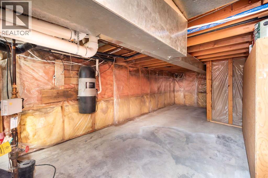 Single Family House 4 Level for Sale in  Martingrove Court NE Martindale Calgary 