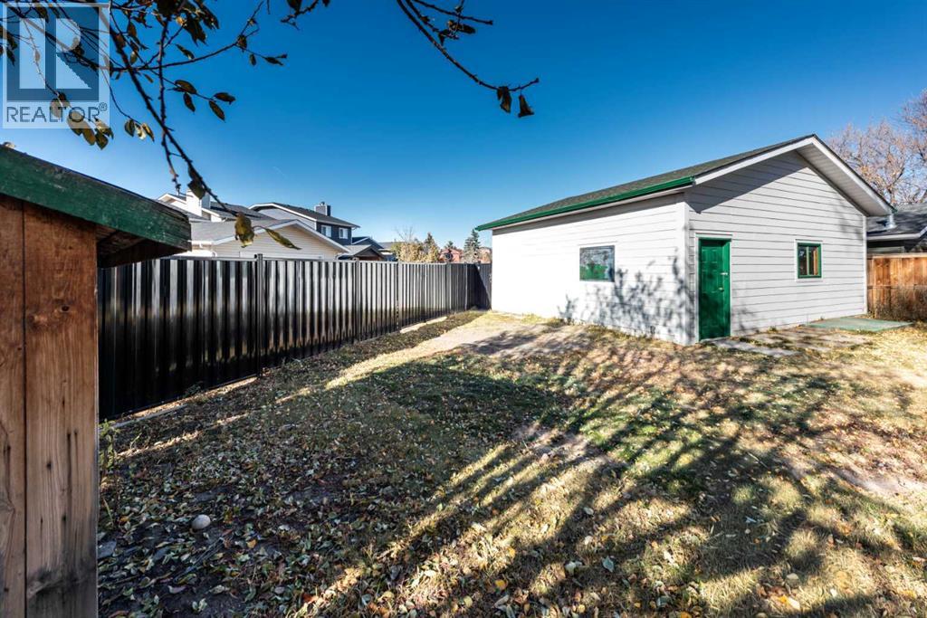 Single Family House 4 Level for Sale in  Martingrove Court NE Martindale Calgary 