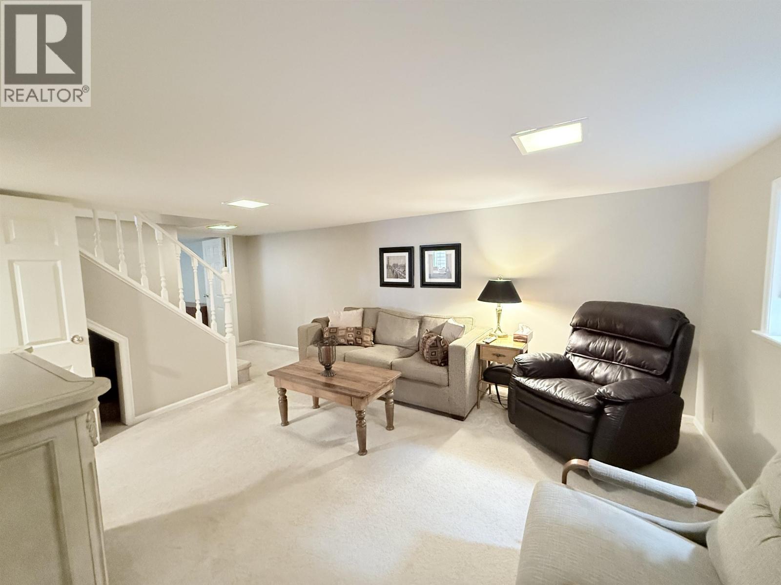 680 THOMPSON AVENUE, Coquitlam