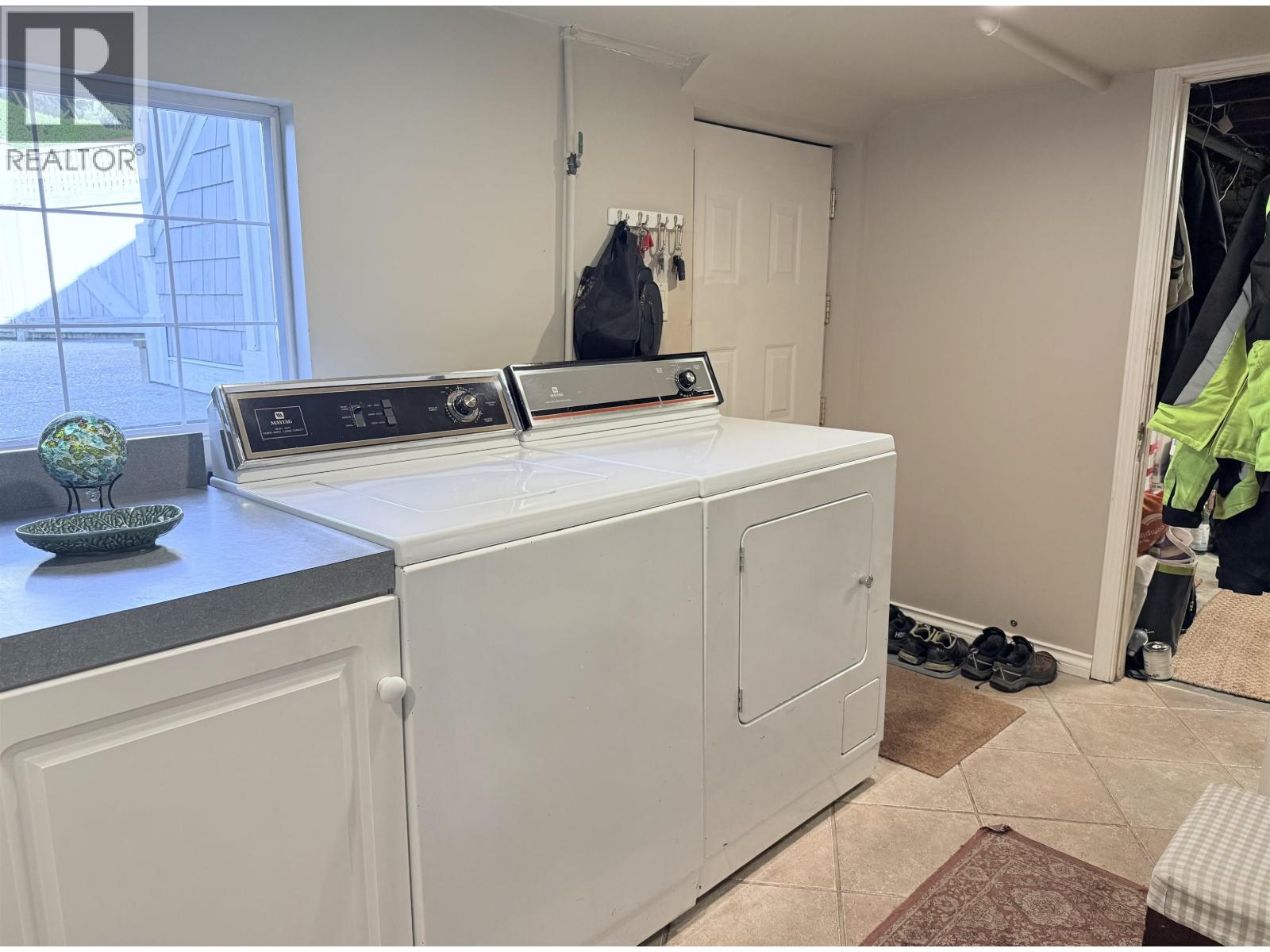 680 THOMPSON AVENUE, Coquitlam