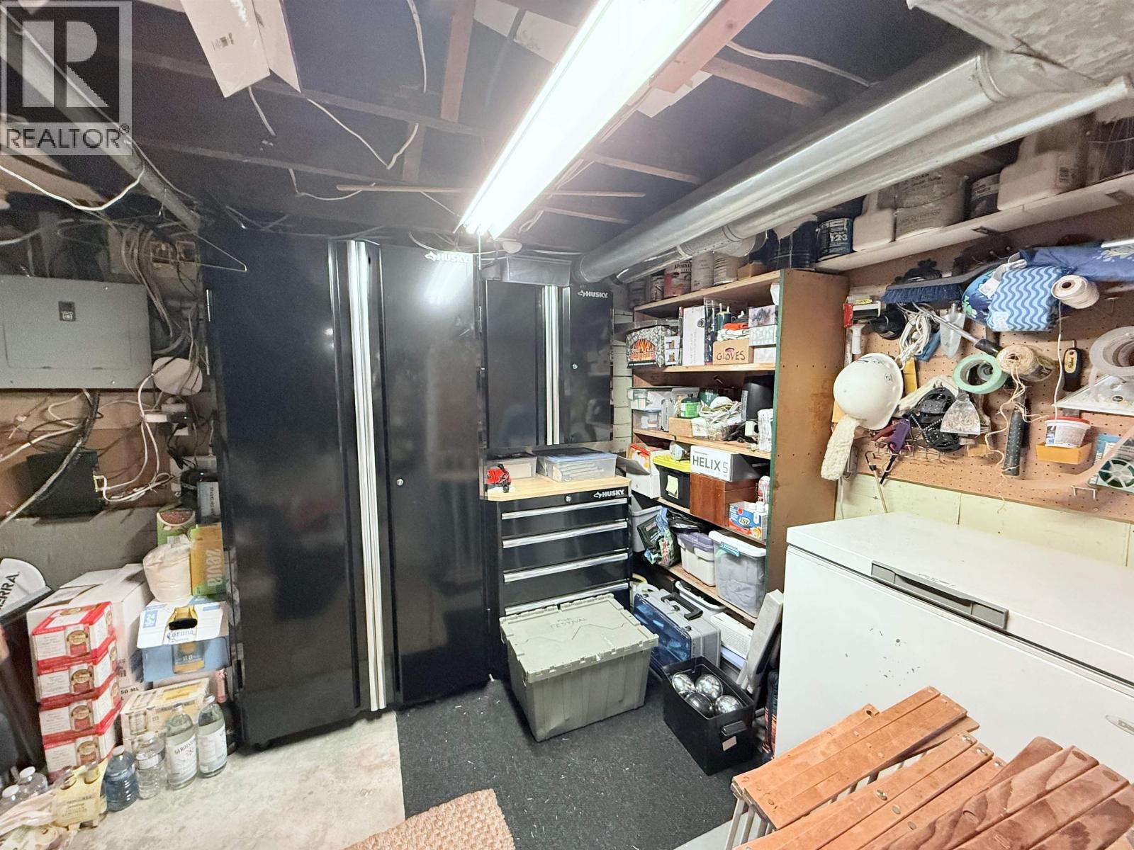 680 THOMPSON AVENUE, Coquitlam