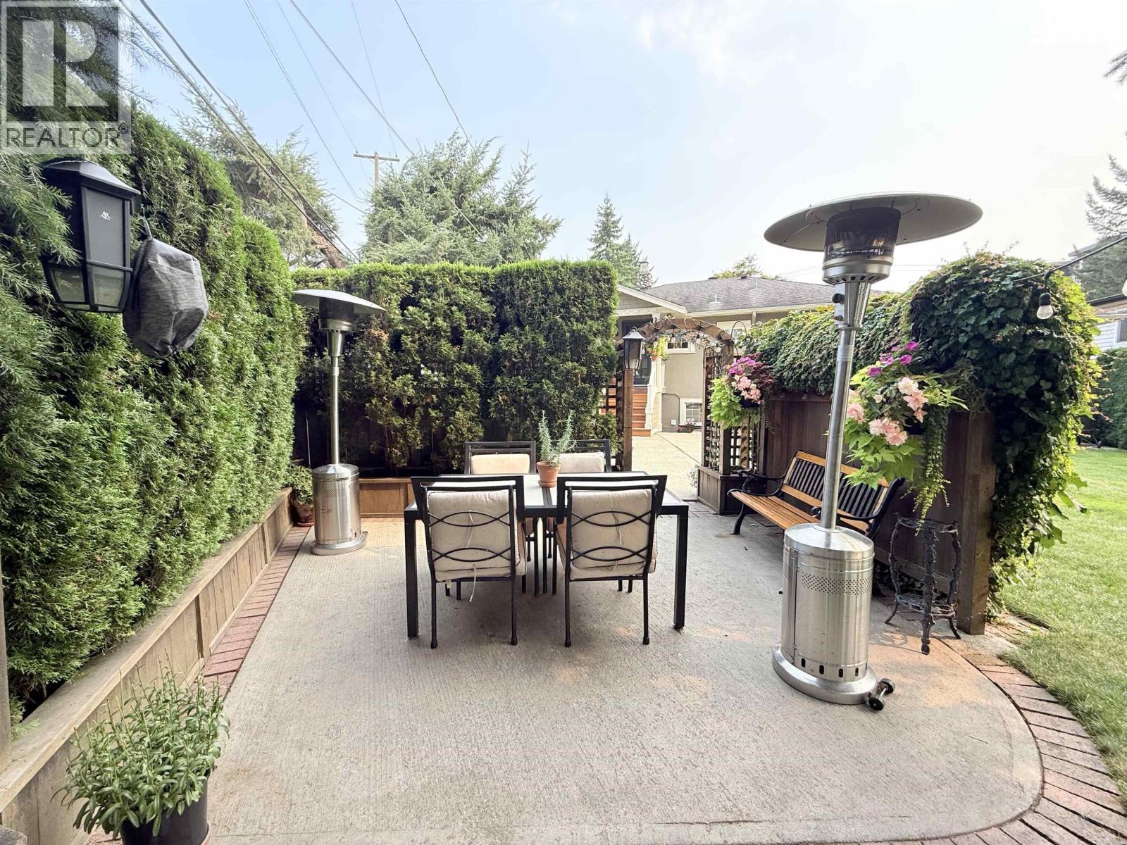 680 THOMPSON AVENUE, Coquitlam