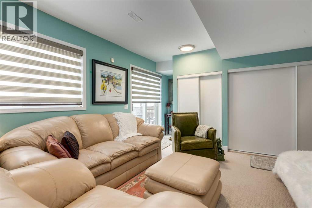 Single Family House 4 Level for Sale in  Hawkstone Manor NW Hawkwood Calgary 