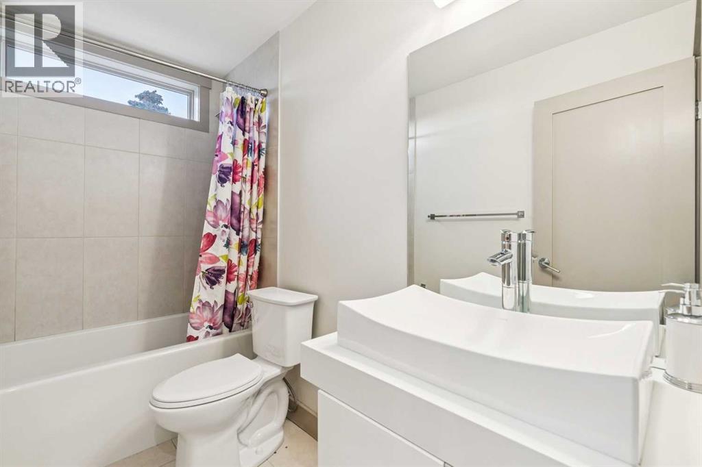 Single Family House for Sale in   Street SW Altadore Calgary 