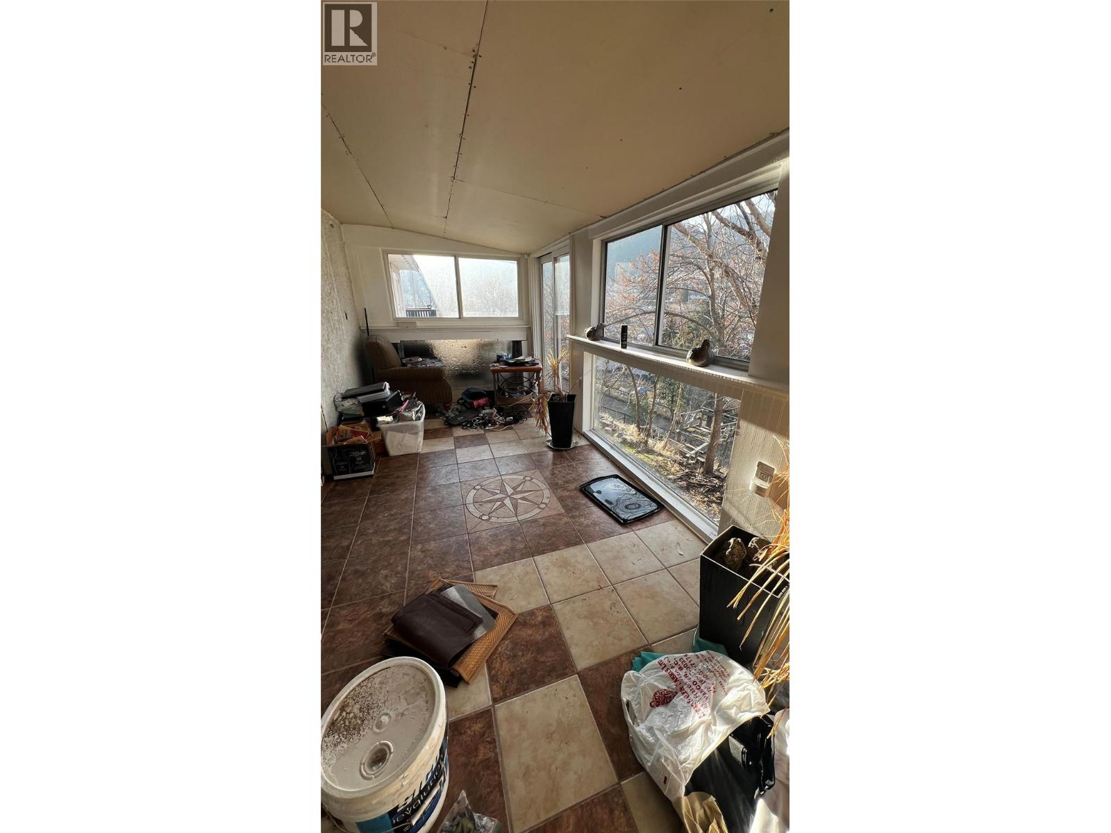 1225 HIGHRIDGE Drive - 9