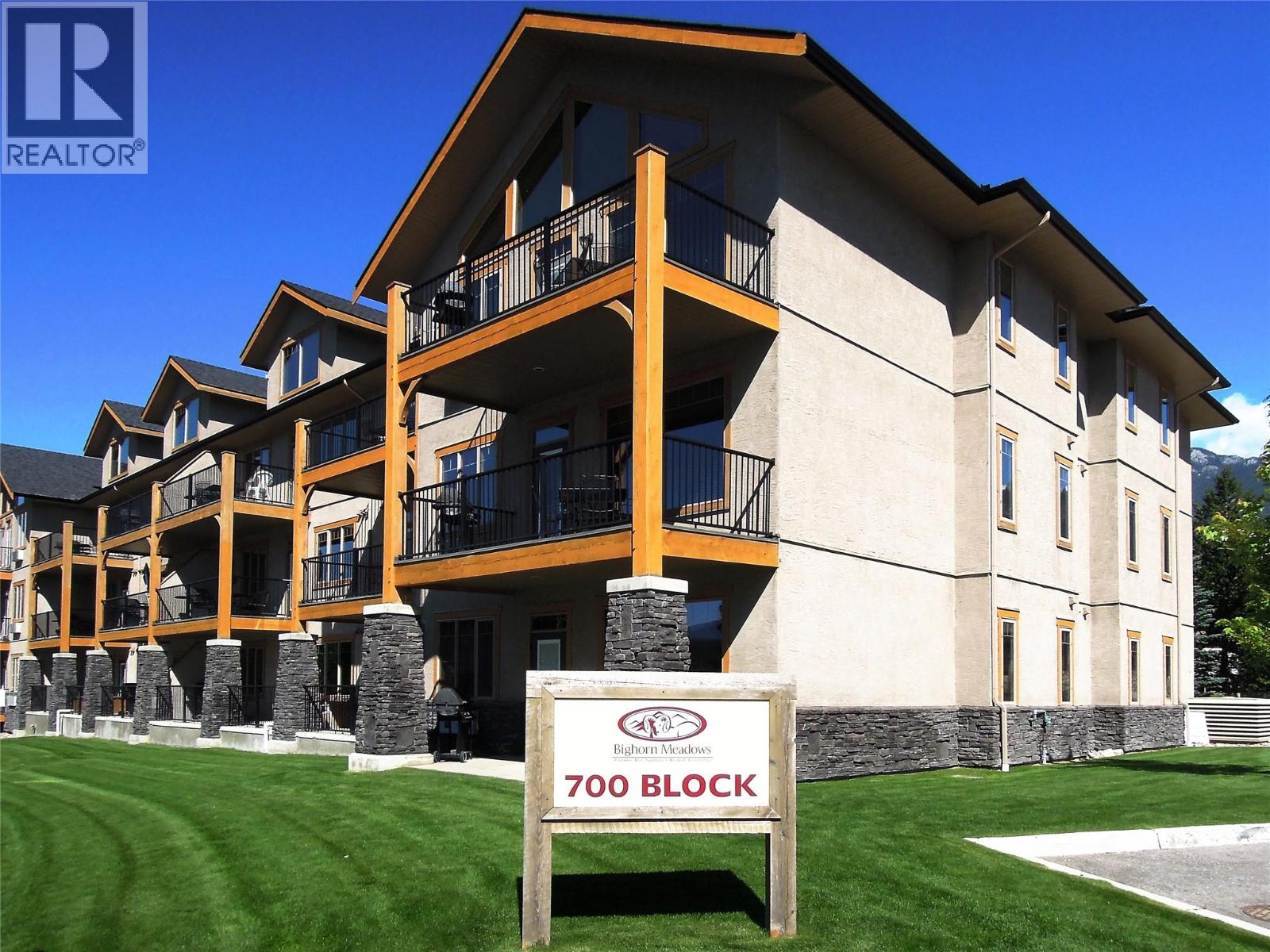 700 BIGHORN Boulevard Unit# 715 F, Radium Hot Springs