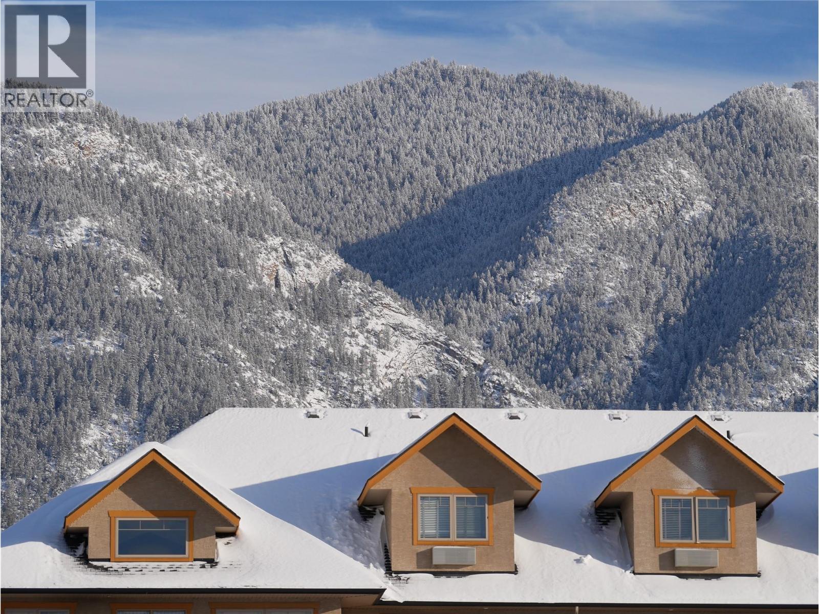 700 BIGHORN Boulevard Unit# 715 F, Radium Hot Springs