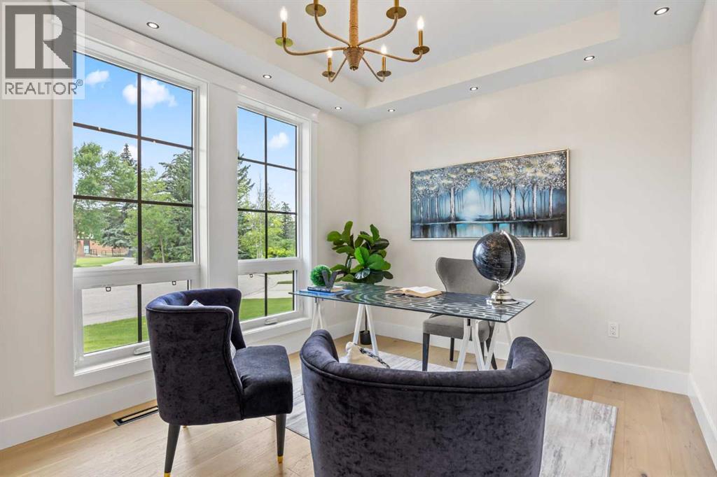 Single Family House for Sale in  Vardana Place NW Varsity Calgary 