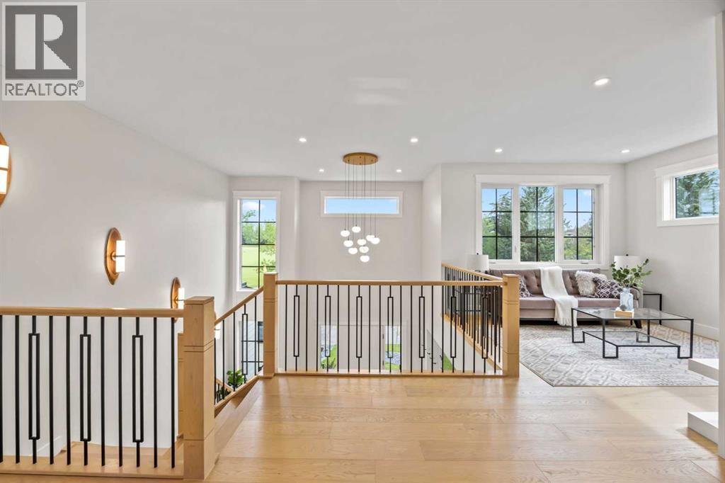 Single Family House for Sale in  Vardana Place NW Varsity Calgary 