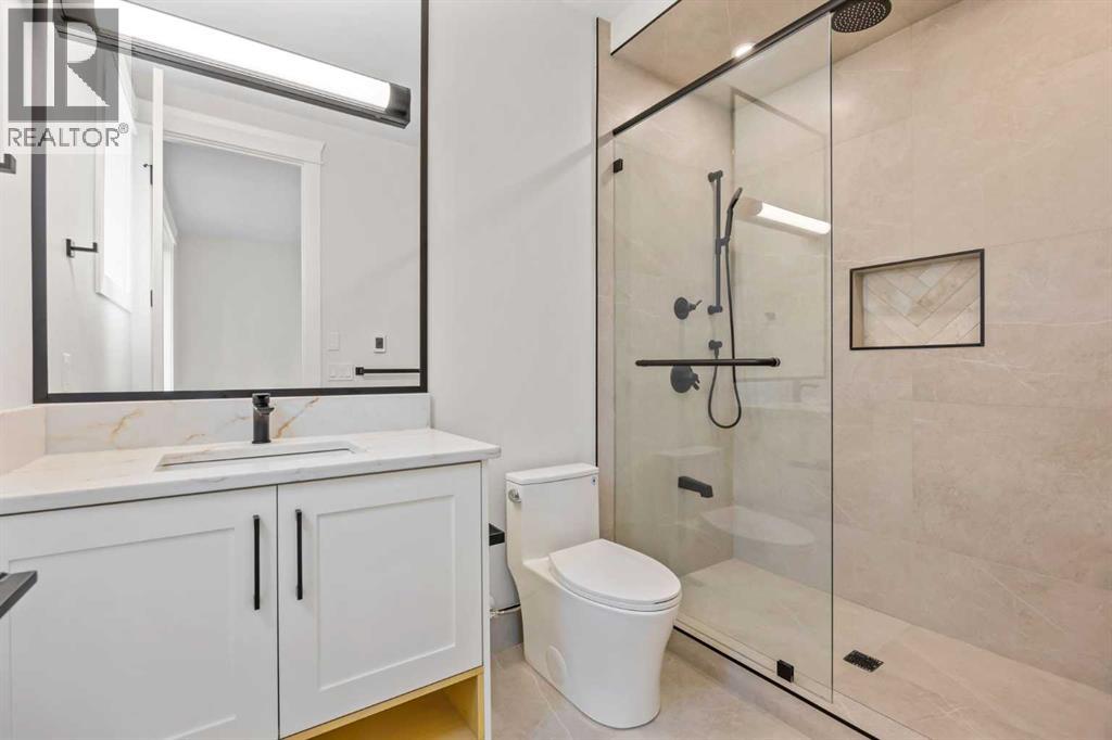 Single Family House for Sale in  Vardana Place NW Varsity Calgary 