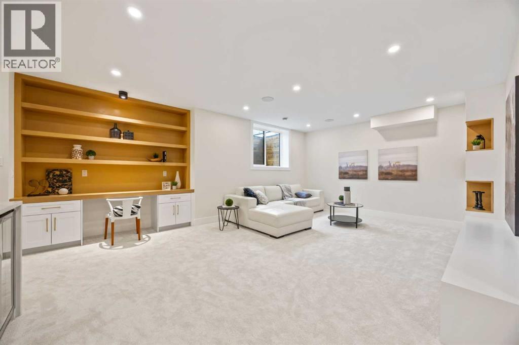 Single Family House for Sale in  Vardana Place NW Varsity Calgary 