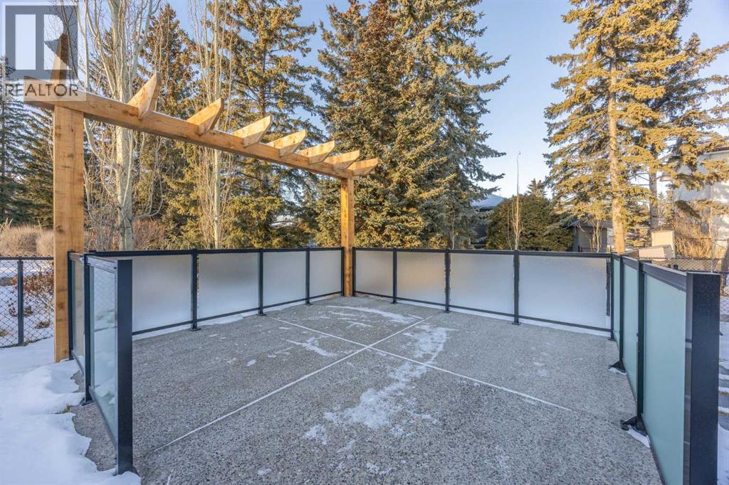 Single Family House for Sale in  Vardana Place NW Varsity Calgary 