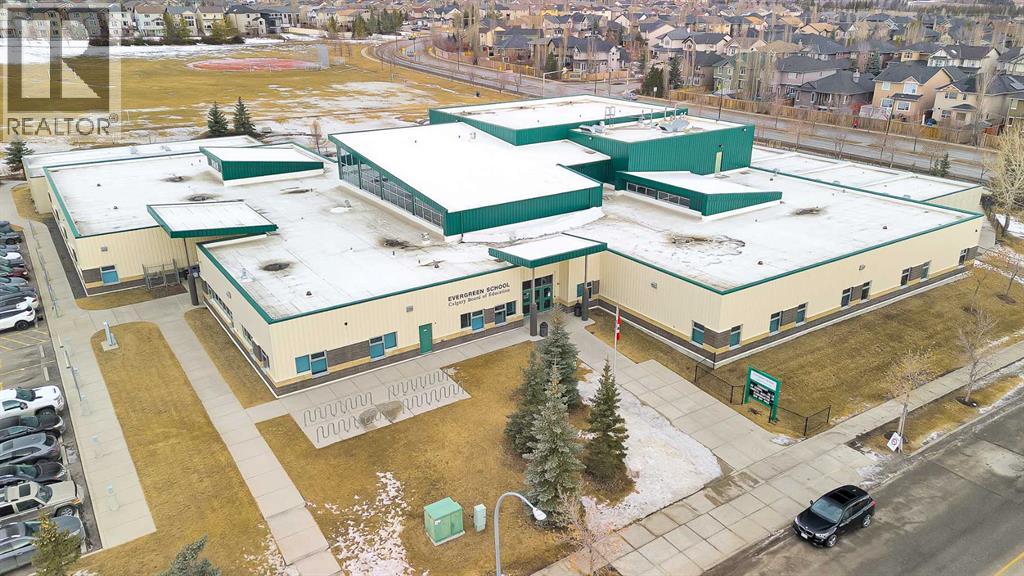 Single Family House for Sale in  Everstone Drive SW Evergreen Calgary 