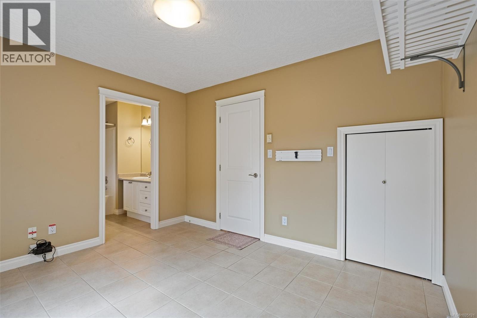  3273 Rutledge Street, Saanich